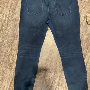 Vineyard vine women’s blue jeans size 12